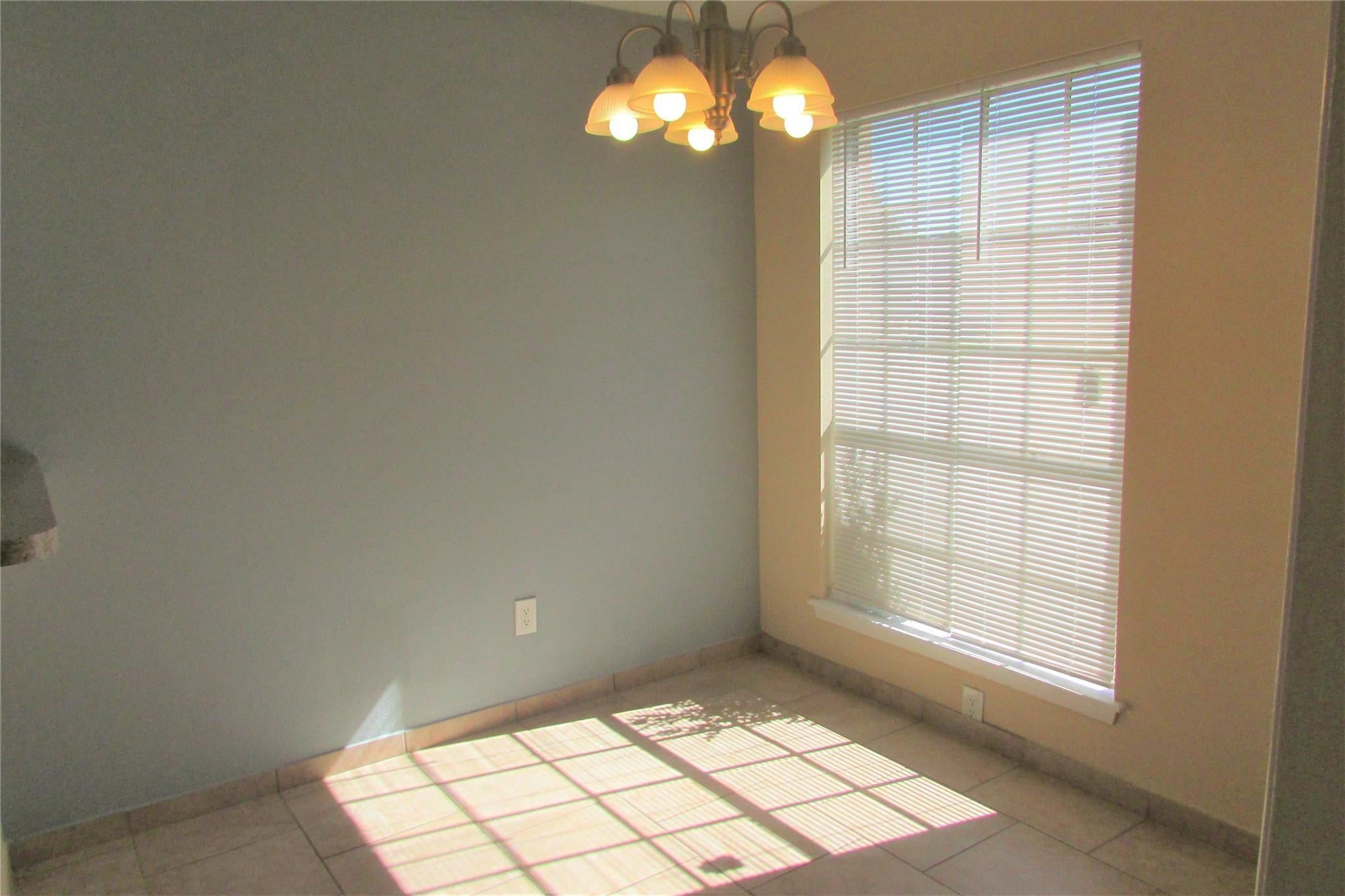 1611 Chippawa Lane