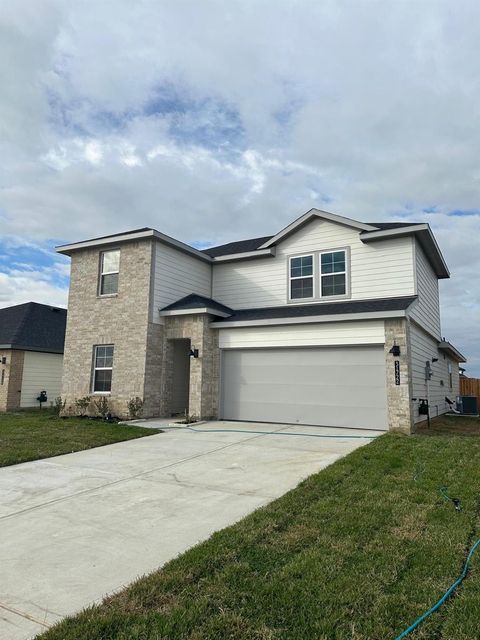 Photo of 31722 Melkridge Road, Fulshear, TX 77441 (MLS # 44233433)