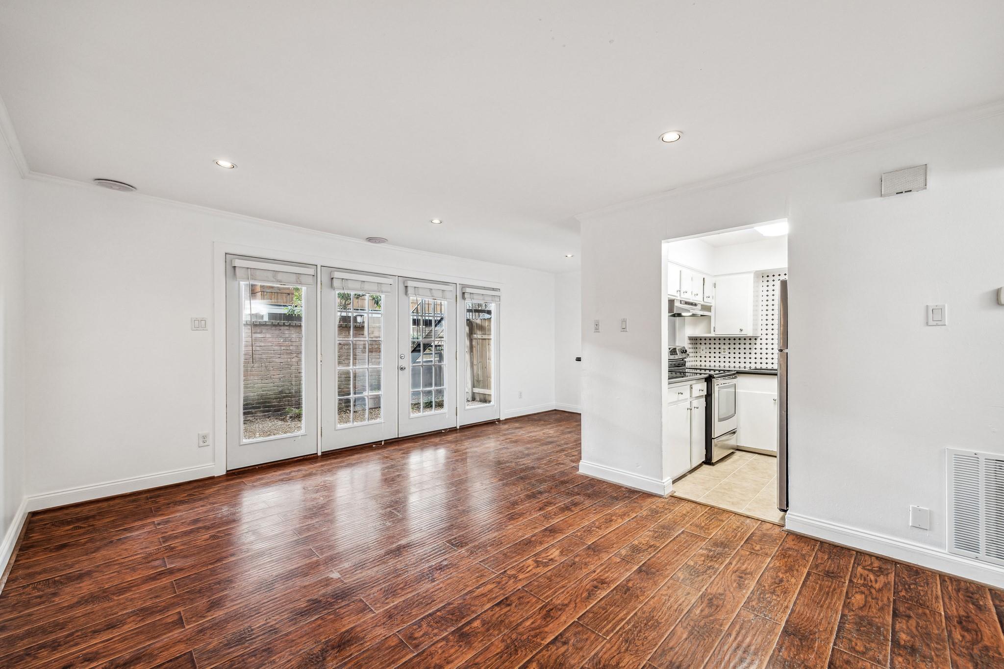 3922 W Alabama Street 1