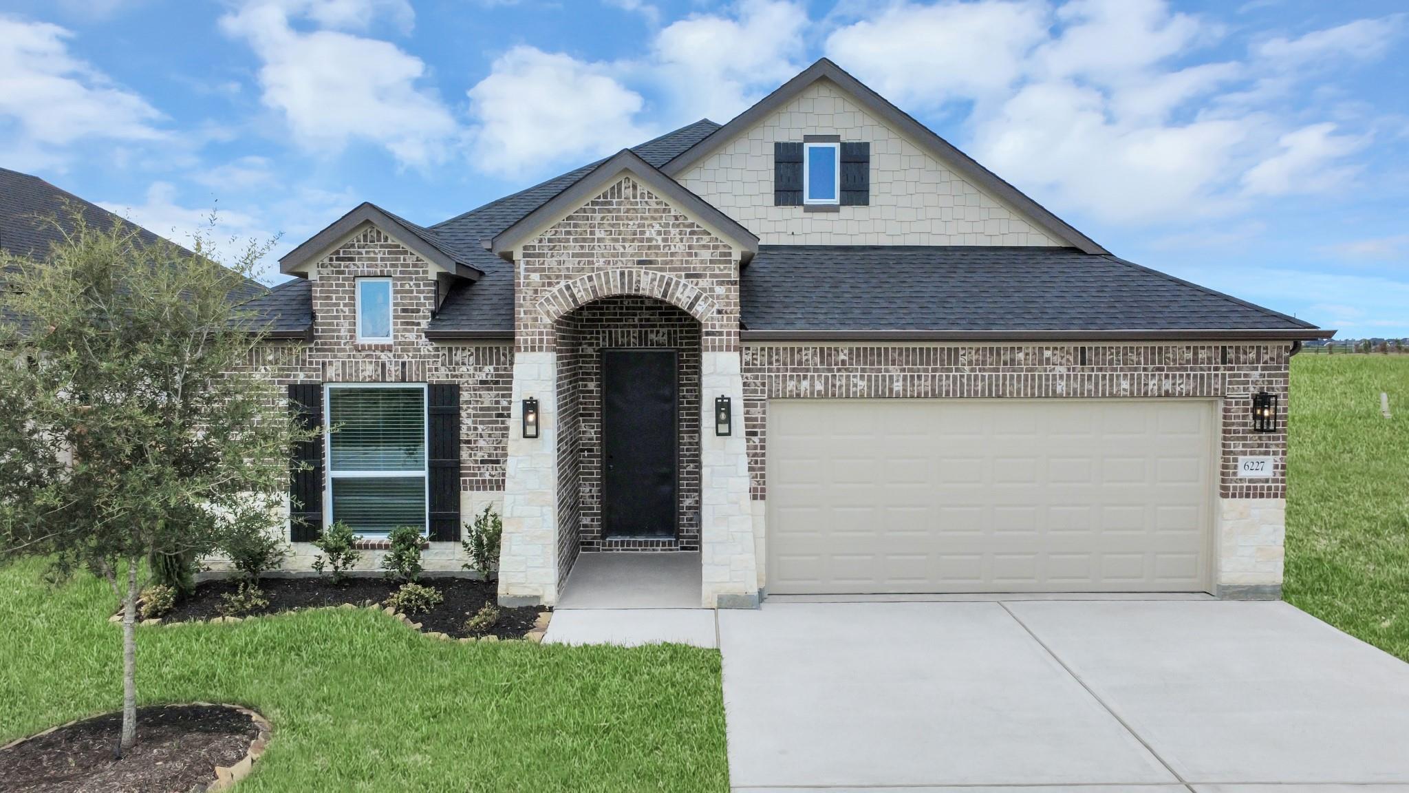 6227 Vista View Lane
