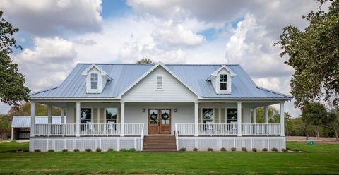 Photo of 1255 County Road 260 Rd, Hallettsville, TX 77964 (MLS # 8461789) Photo of 1255 County Road 260 Rd, Hallettsville, TX 77964 (MLS # 8461789)