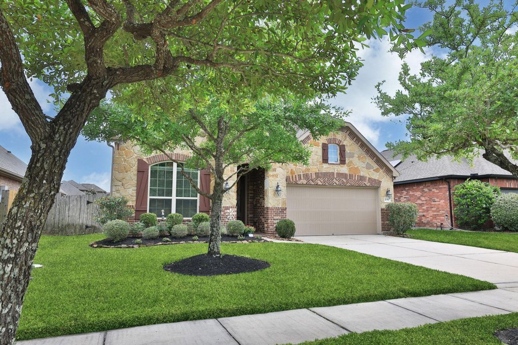 Photo of 21350 Auburn Reach Drive, Porter, TX 77365 (MLS # 85640124)