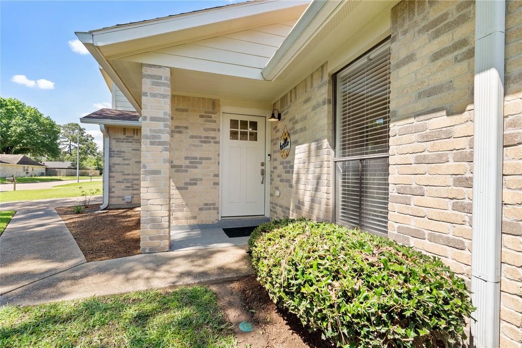Photo of 3930 Sweet Gum Trail, Kingwood, TX 77339 (MLS # 57928671)