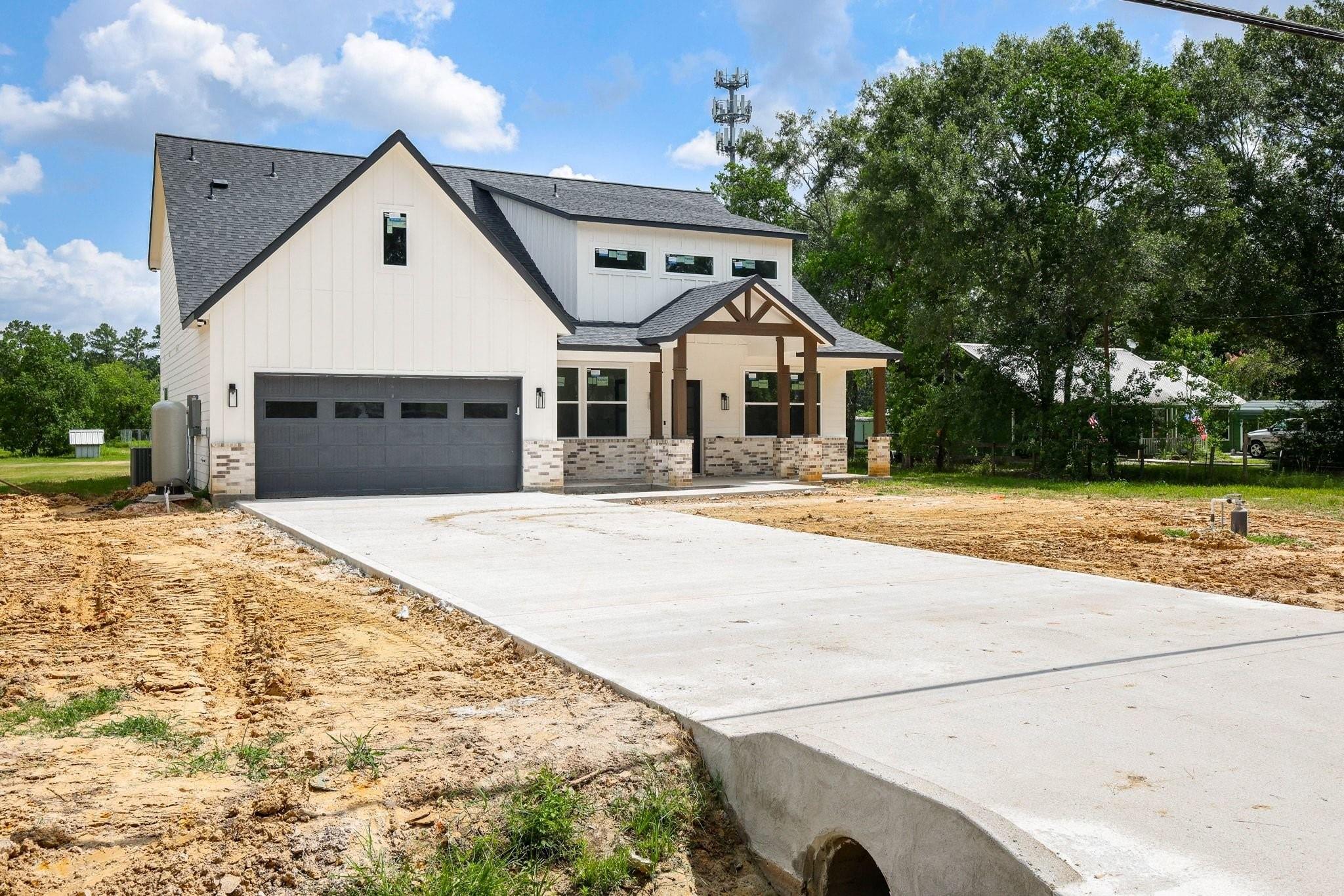 8806 Dogwood Dr