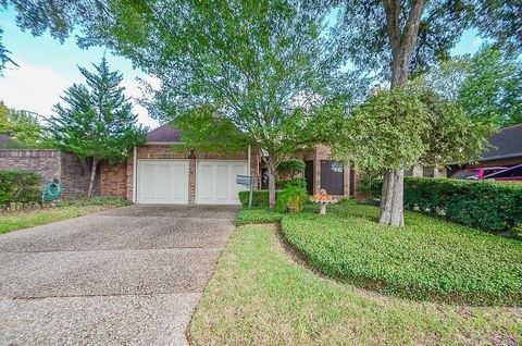 Homes For Sale - 1919 Mosa Creek Court<br/> Houston, TX 77017