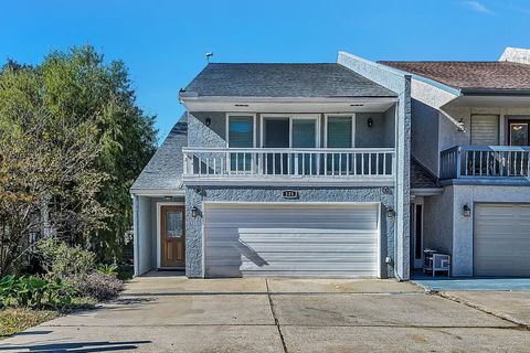 Photo of 125 Capetown Cir, Conroe, TX 77356 (MLS # 60816438)