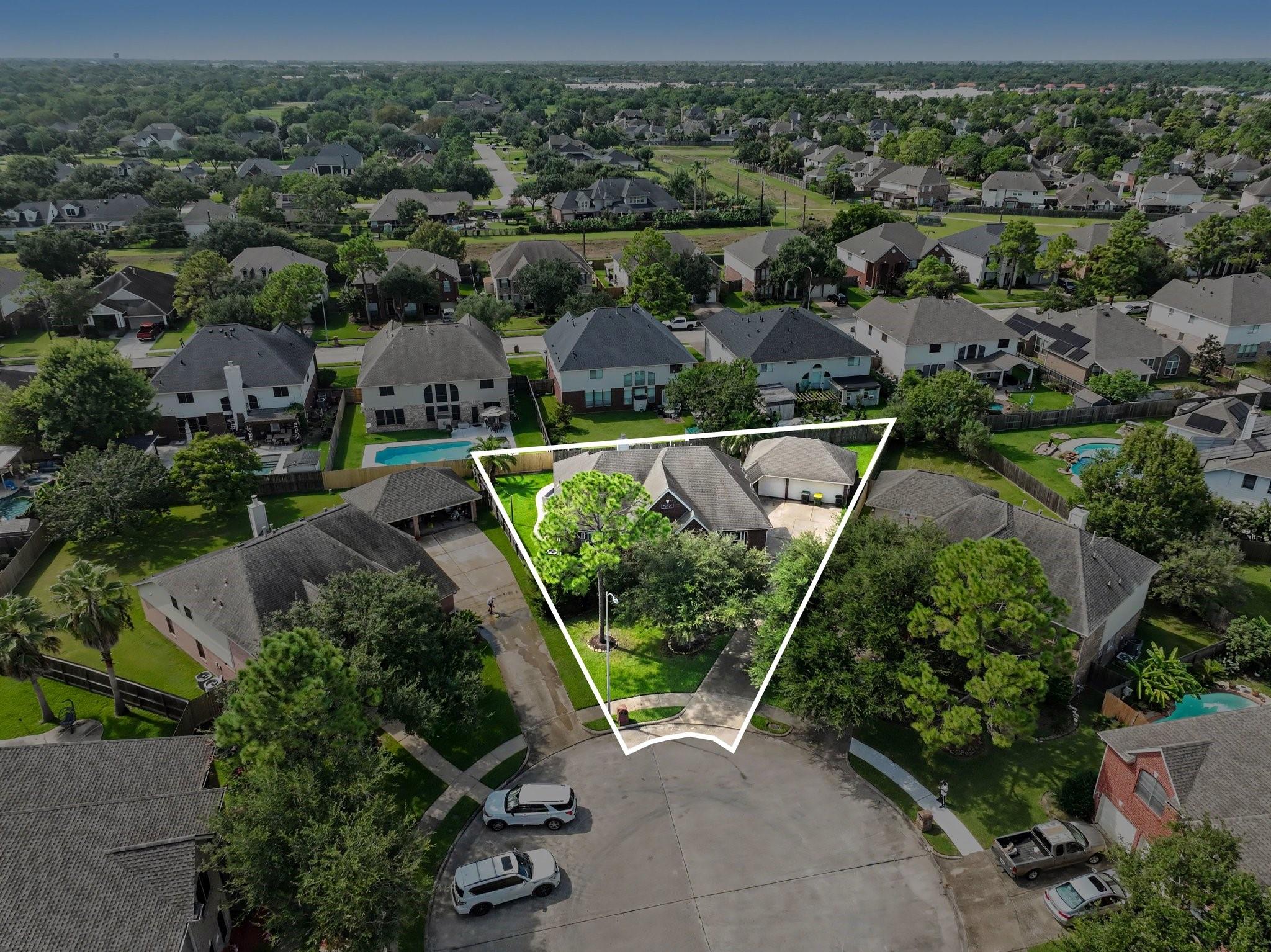 1413 Pineash Court