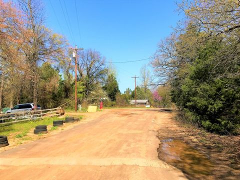 Photo of 22315 Walnut Lane, Mineola, TX 75773 (MLS # 82444697)