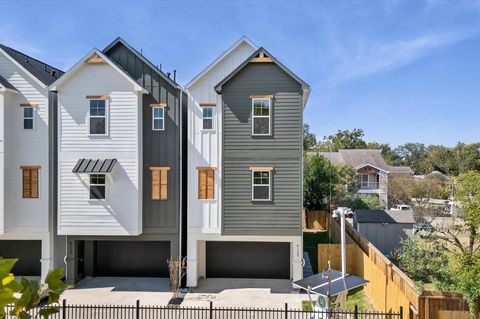 Tiny photo for 4129 De George Street, Houston, TX 77009 (MLS # 10988046)