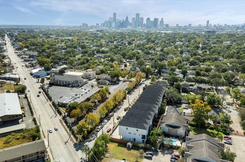 Tiny photo for 4129 De George Street, Houston, TX 77009 (MLS # 10988046)