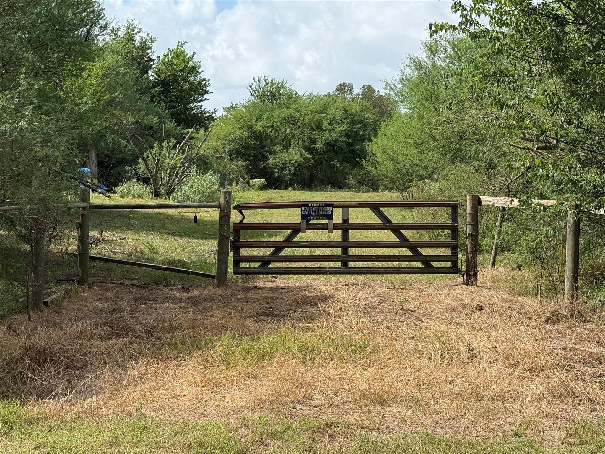40499 & 40601 Garrett Road
