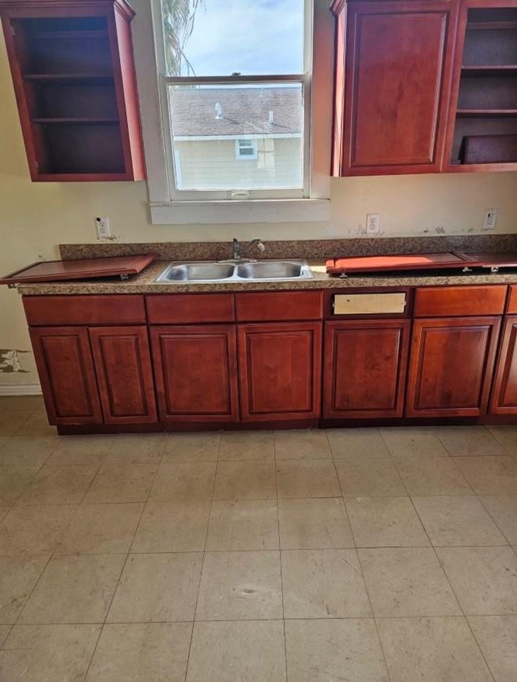 Photo of 709 38th Street, Galveston, TX 77550 (MLS # 3110817)