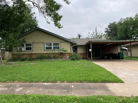 Photo of 3522 Cedarcrest Drive, Pasadena, TX 77503 (MLS # 56018266)