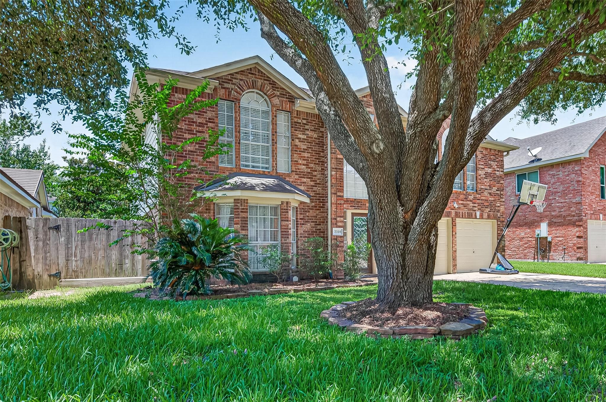 2310 Glendavon Lane