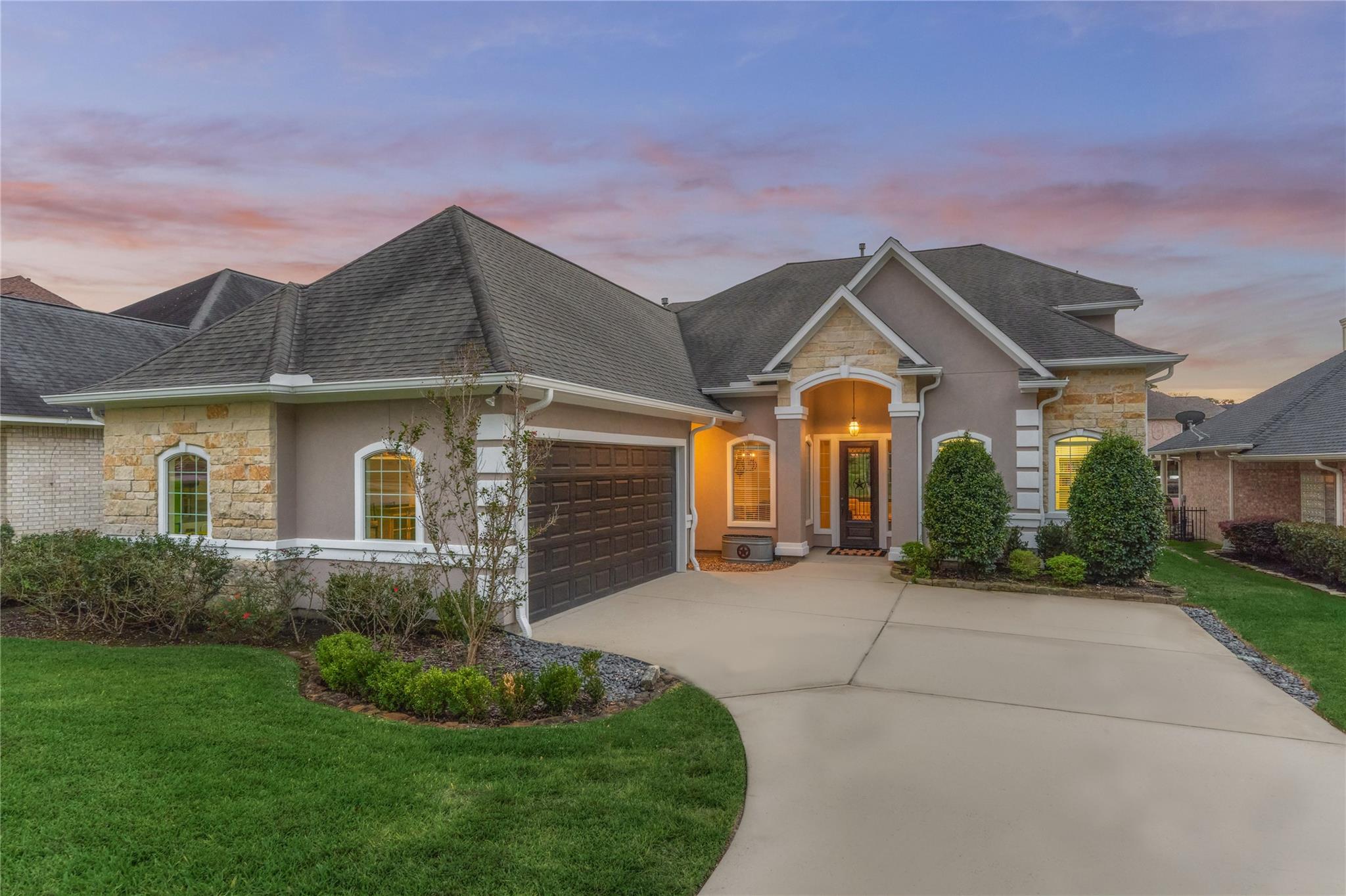 12323 Longmire Cove