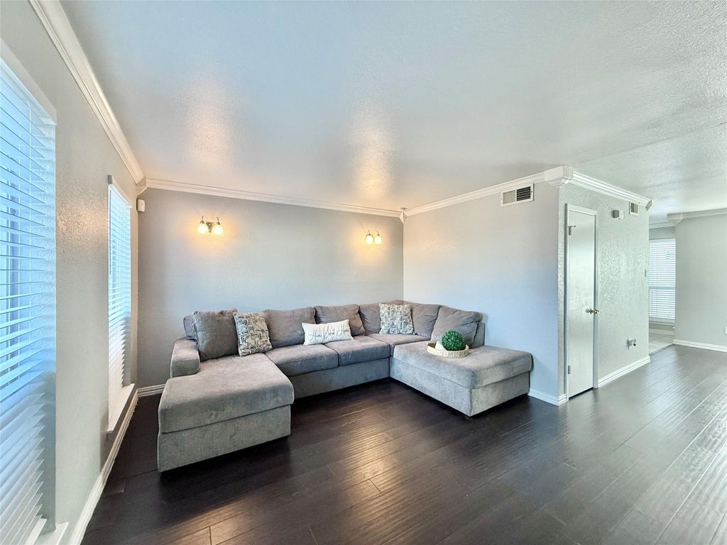 Photo of 5100 Allendale Road #206, Houston, TX 77017 (MLS # 48932139)