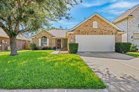 Homes For Rent - 12918 Stratford Mill Lane<br/> Sugar Land, TX 77498
