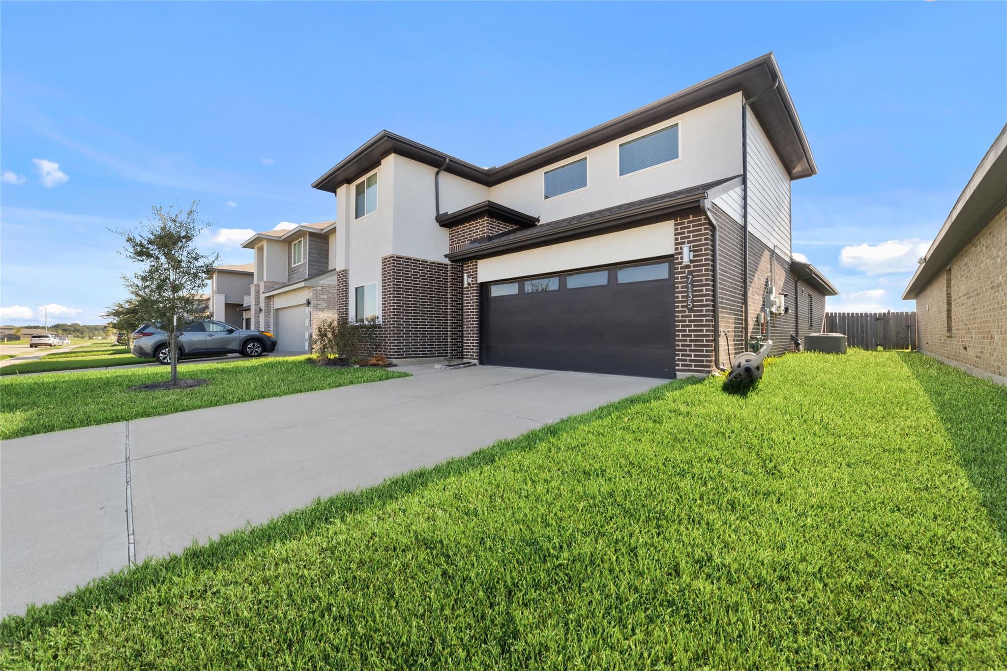 7135 Colwyn Bay Trail