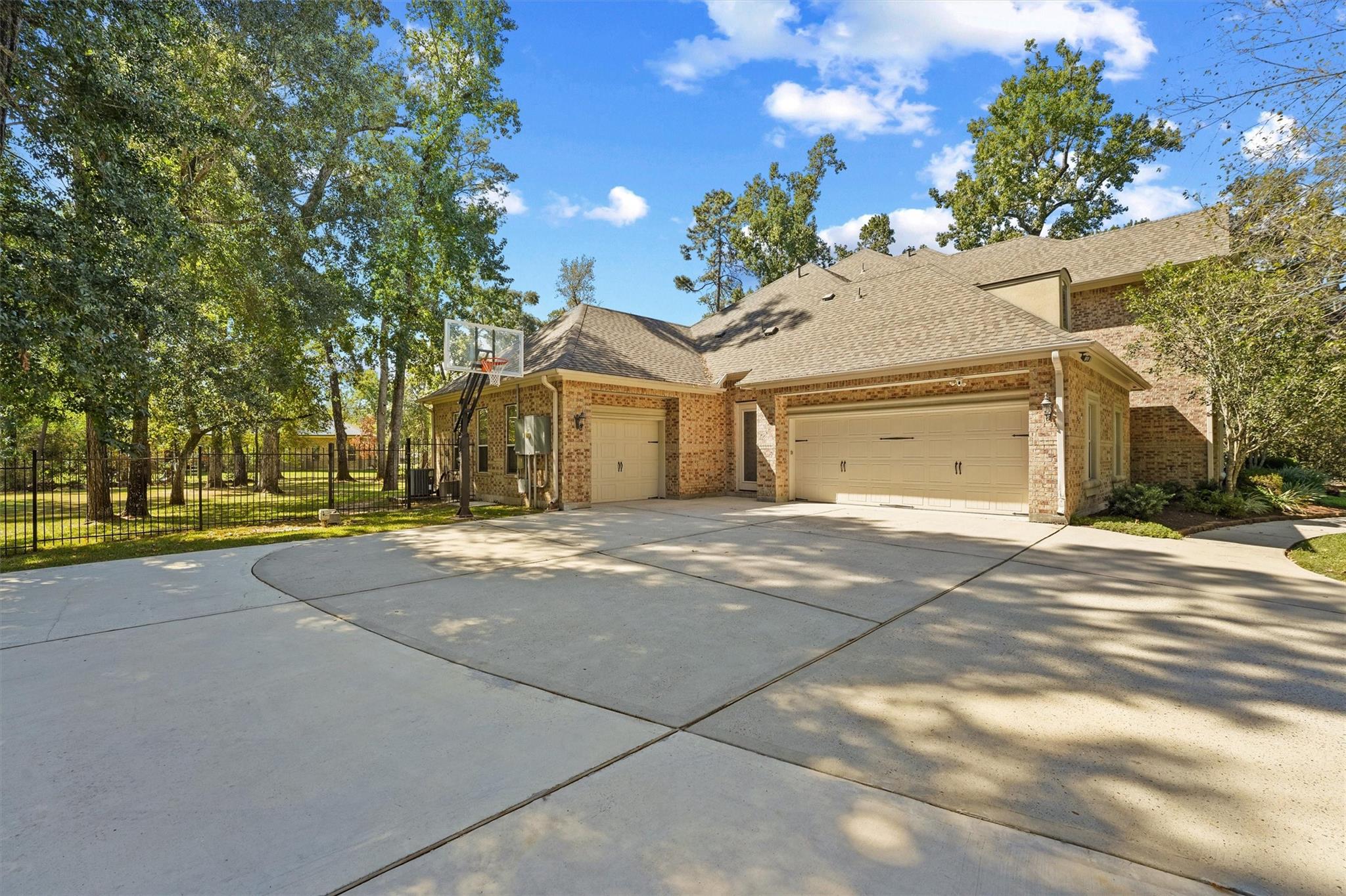 5346 Pine Wood Hills Court
