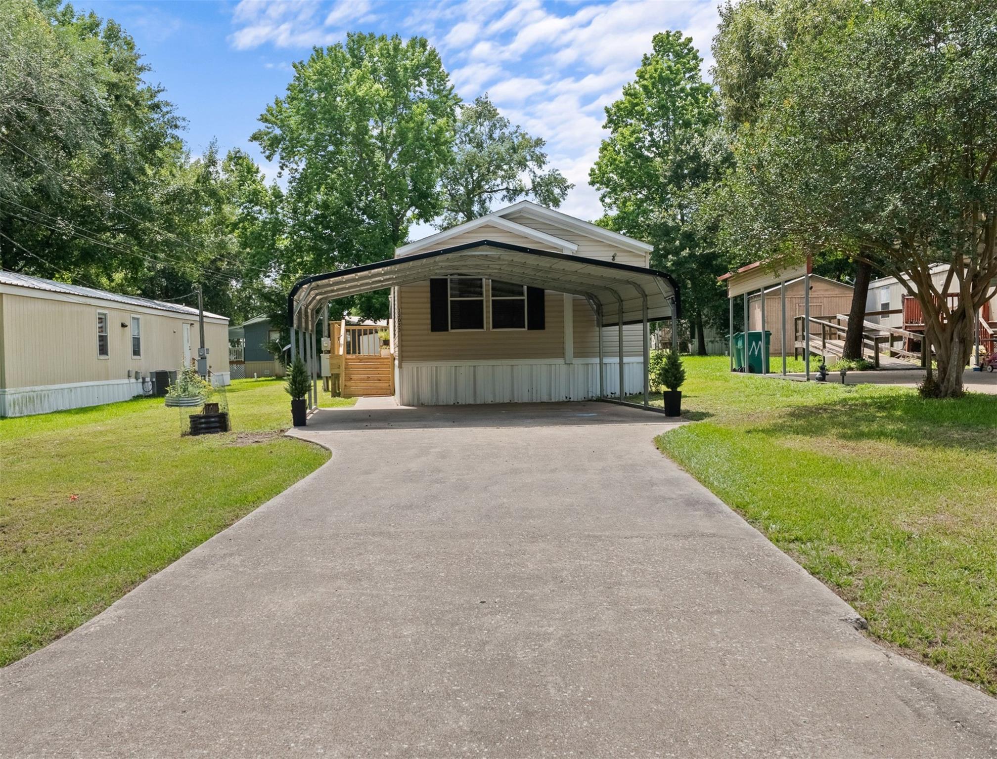 13053 Oak Manor Court