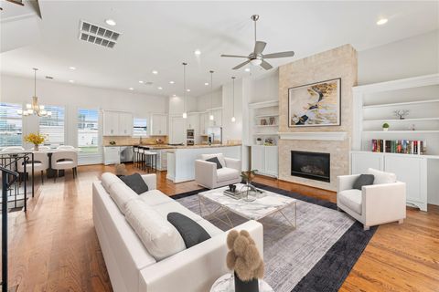 Photo of 4938 Edison Park Lane, Houston, TX 77081 (MLS # 82853372)