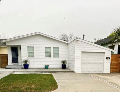 Photo of 4312 Ave O 1/2 #1, Galveston, TX 77550 (MLS # 14970137)