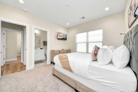 Tiny photo for 5935 Beall Street #C, Houston, TX 77091 (MLS # 27091805)