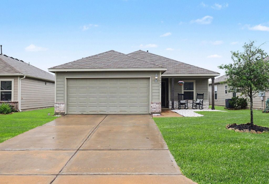 Photo of 20943 Twining Rose Lane, Tomball, TX 77377 (MLS # 10572590)