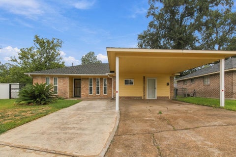 Photo of 719 Kilpatrick Street, Channelview, TX 77530 (MLS # 28682885)