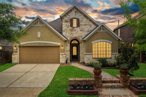 Homes For Sale - 18711 Waketon Drive<br/> Cypress, TX 77433