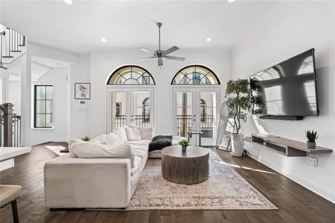 Photo of 3319 Beverly Forest Drive, Houston, TX 77057 (MLS # 69909541)