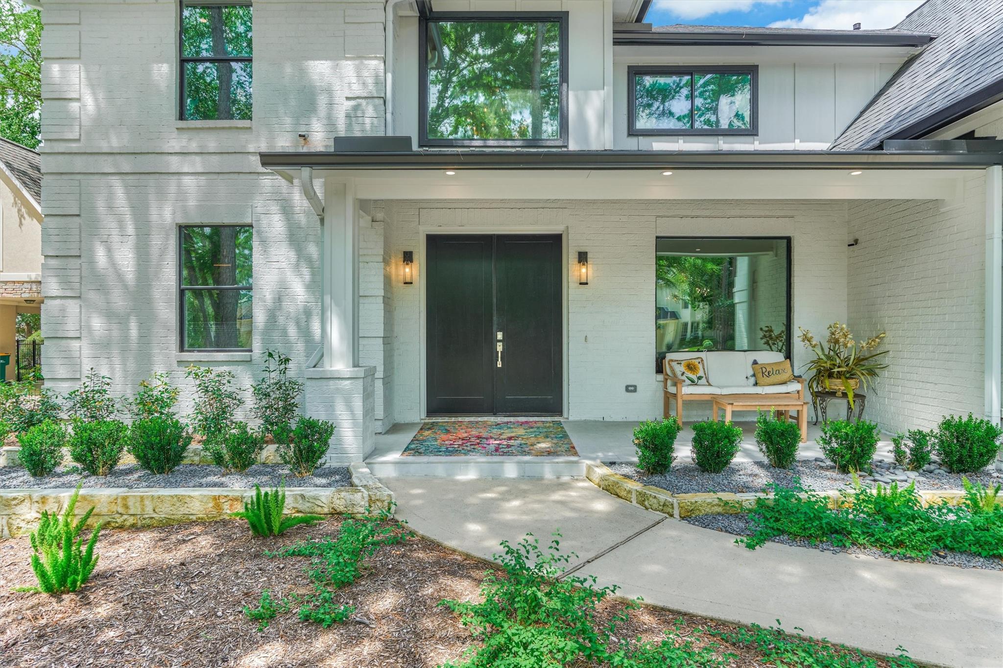 15 Atrium Woods Court