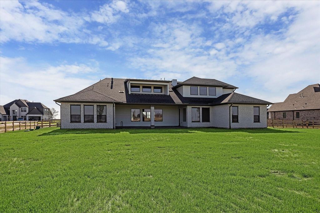 Photo of 1020 Lake Breeze Drive, Waller, TX 77484 (MLS # 12906667)