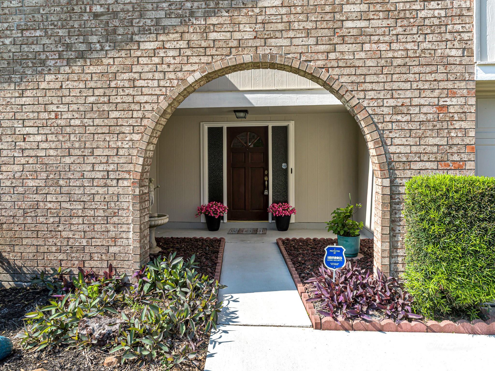 6230 Sunnygate Drive