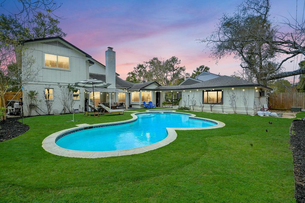 Photo of 11914 Riverview Drive, Houston, TX 77077 (MLS # 48366019)