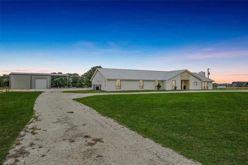 Photo of 1589 County Road 252, Anderson, TX 77830 (MLS # 75982514)