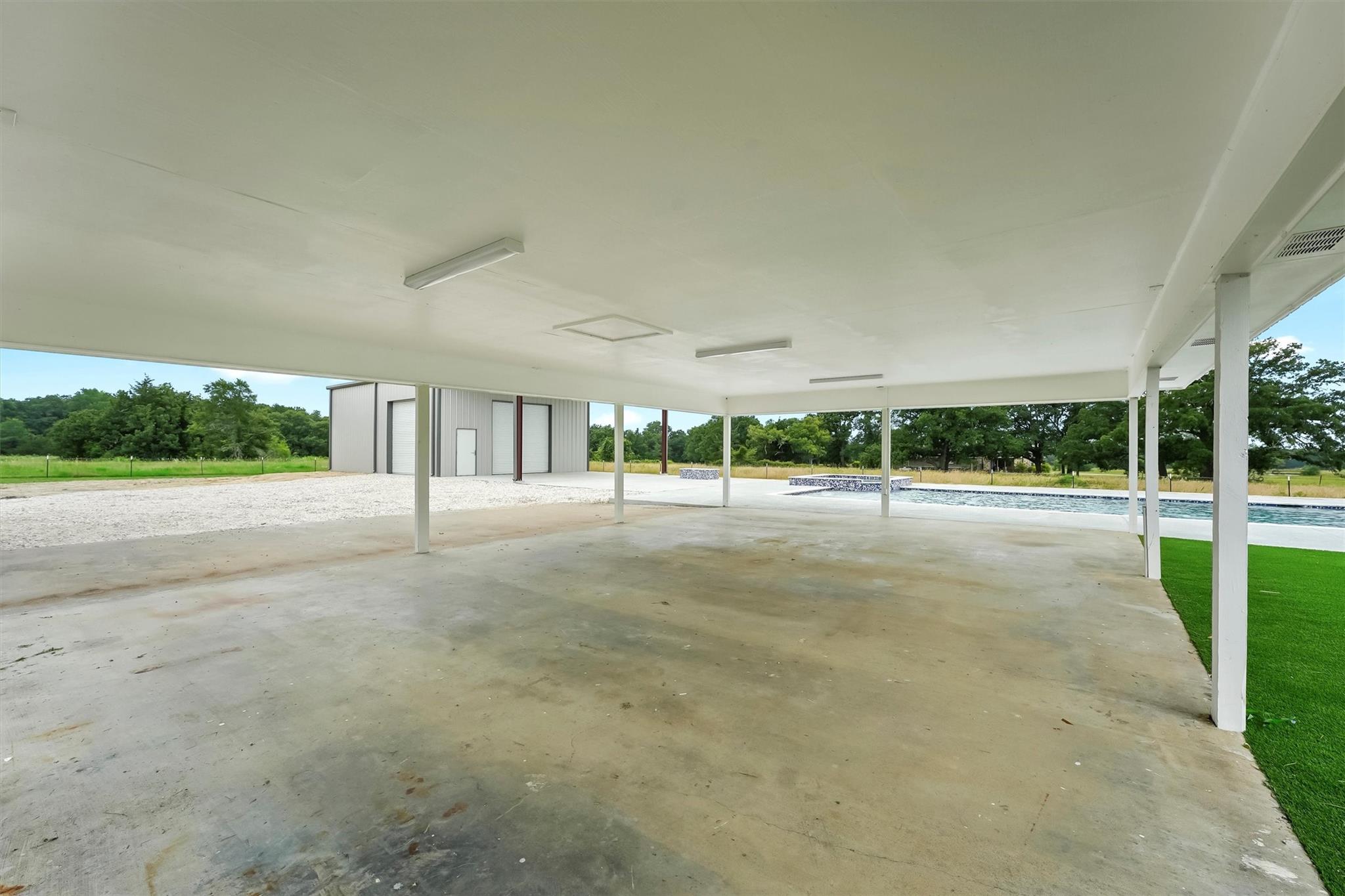 Anderson, Texas, 77830, United States, 6 Bedrooms Bedrooms, ,3 BathroomsBathrooms,Residential,Active,2007277