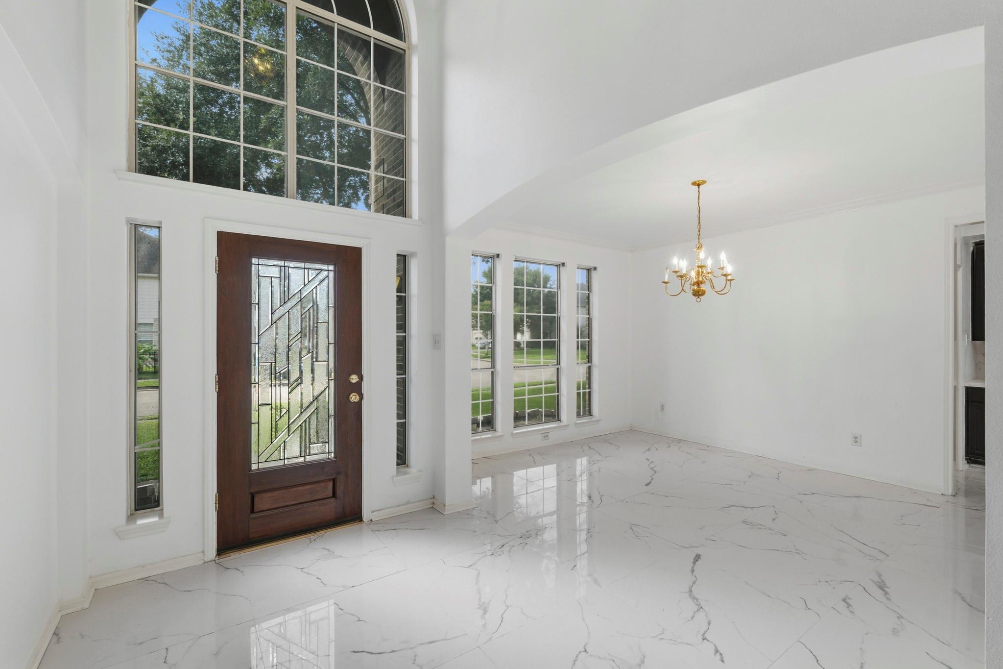 12415 Maily Meadowlane