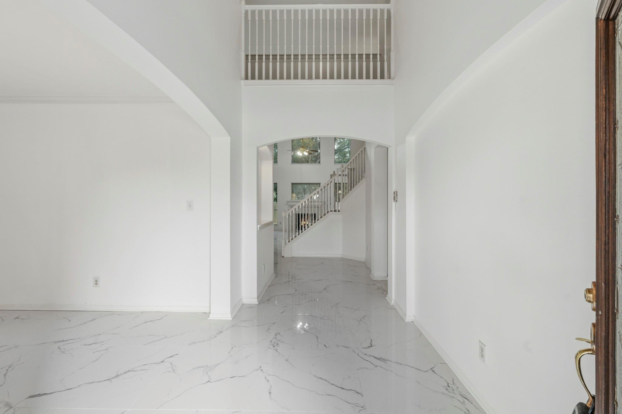 12415 Maily Meadowlane