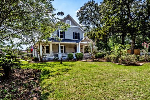 Photo of 455 Gibbs Street, New Waverly, TX 77358 (MLS # 32476138)