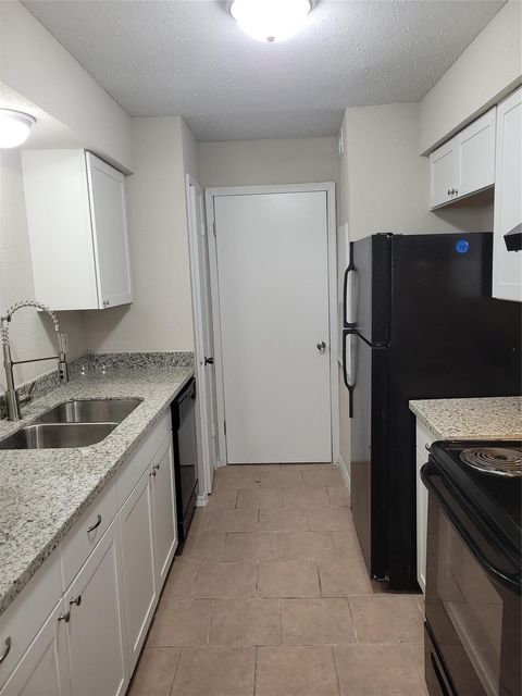 Photo of 9700 Leawood Boulevard #1501, Houston, TX 77099 (MLS # 78397830) Photo of 9700 Leawood Boulevard #1501, Houston, TX 77099 (MLS # 78397830)