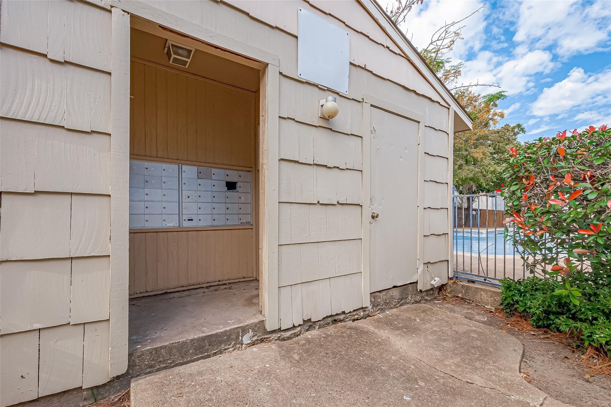 8201 Richmond Avenue 55