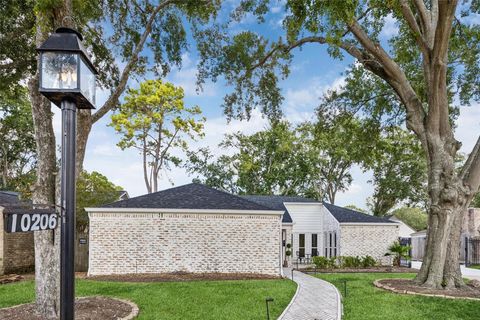 10206 Burgoyne Road Houston TX 77042