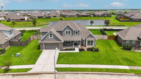 Homes For Sale - 14407 Meadowlands Drive<br/> Chambers County, Mont Belvieu, TX 77523