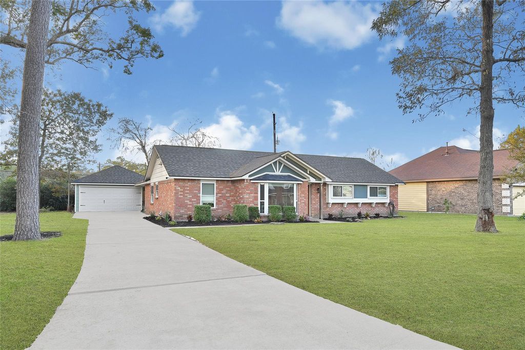 Photo of 19111 Artesian Way, Humble, TX 77346 (MLS # 64707314)