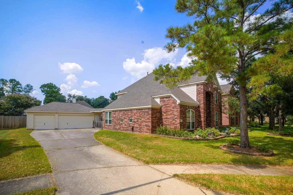 Photo of 11606 Canyon Woods Drive, Tomball, TX 77377 (MLS # 35655170)