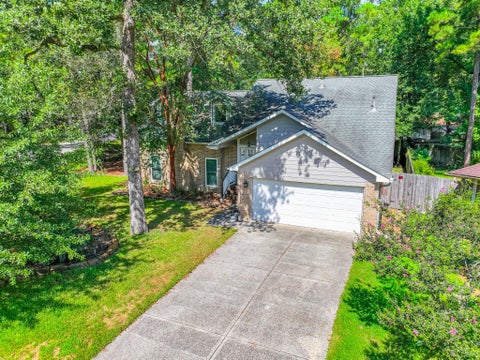 Photo of 1 N Birchcane Court, The Woodlands, TX 77381 (MLS # 98382664)