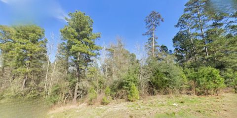 7-23-83 Sky Oak Lane Huntsville TX 77340