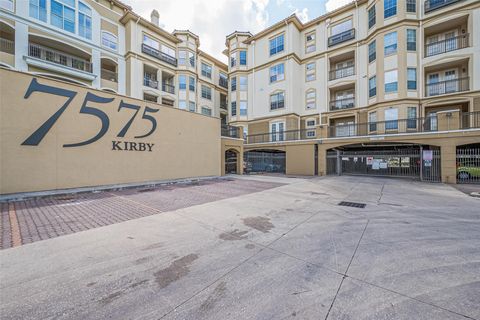 Photo of 7575 Kirby Drive #3105, Houston, TX 77030 (MLS # 38480279) Photo of 7575 Kirby Drive #3105, Houston, TX 77030 (MLS # 38480279)