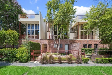 Photo of 6322 Haskell Street #B, Houston, TX 77007 (MLS # 83247492)